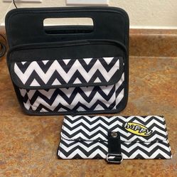 B&W Zigzag Pattern Arts/Journaling Or Makeup Brush Holder