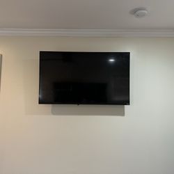 TV  M O U N T I N G