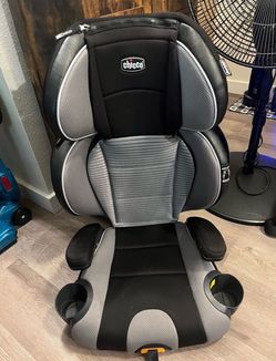 Chicco Booster car seat + under seat mat