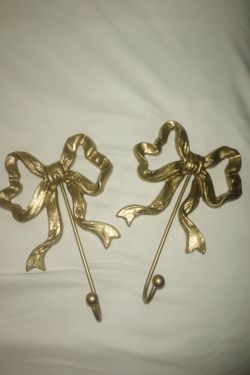 Bow Hooks 🎀