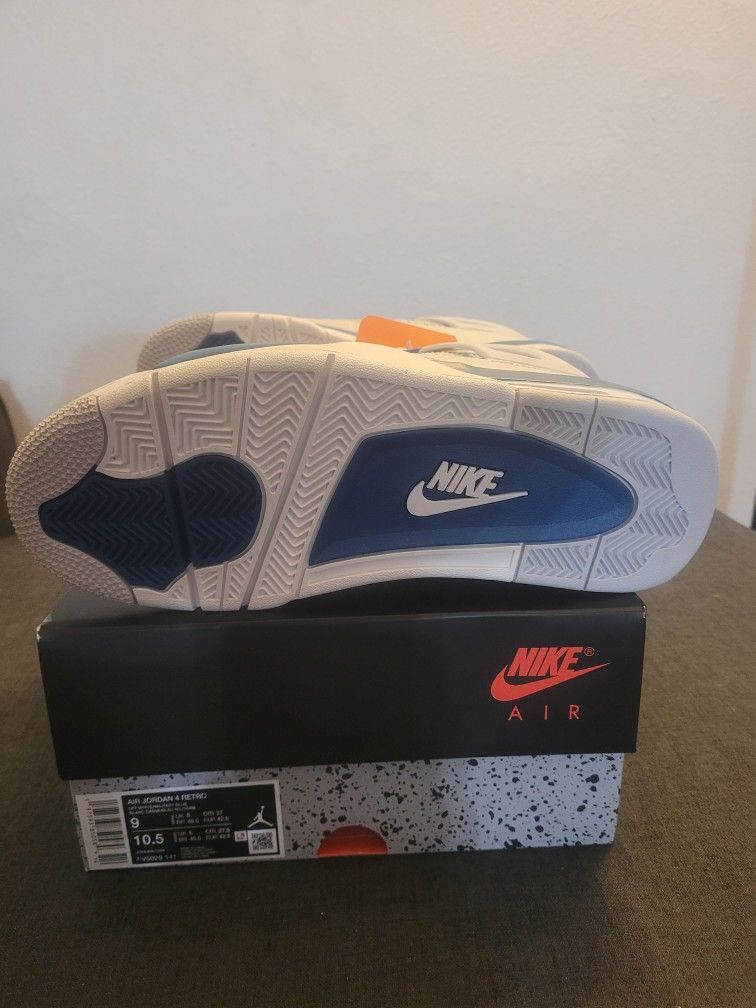 Air Jordan Military Blue
