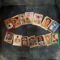 19 Brooks Robinson Baseball Cards