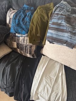Men’s lululemon ( Small and XS)