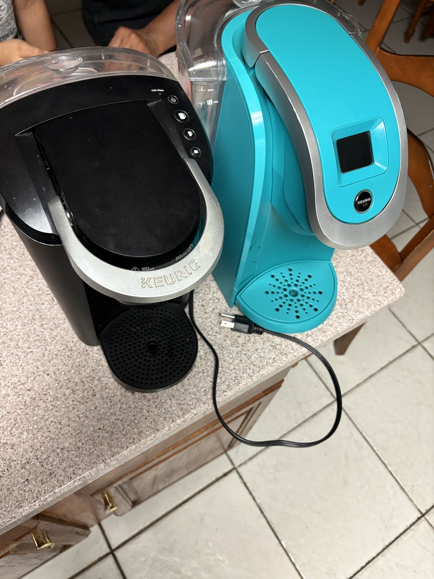 2 Keurigs