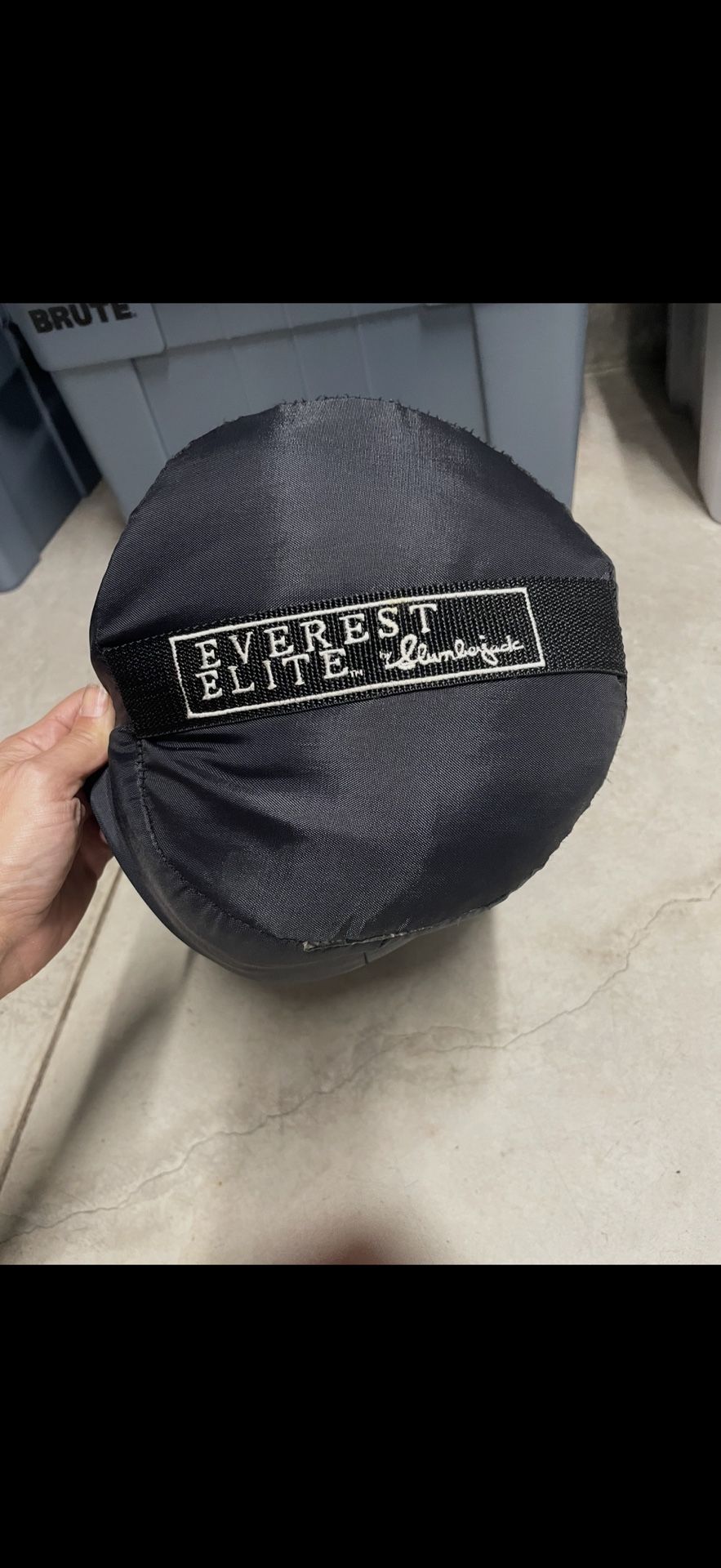 Slumberjack “Everest Elite” Sleeping Bag – Warm & Lightweight