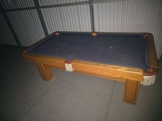 Pool table