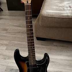 Squire Strat - Electric guitar