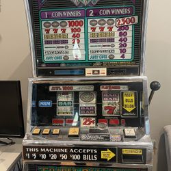 Slot Machine Triple Diamond 