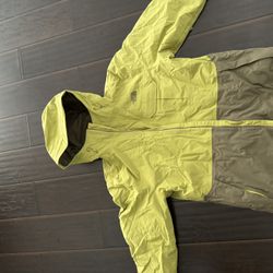 The north face winter jacket size Large