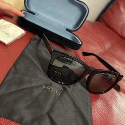 Brand New Authentic  Gucci Sunglasses With Case 