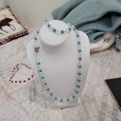 Necklece