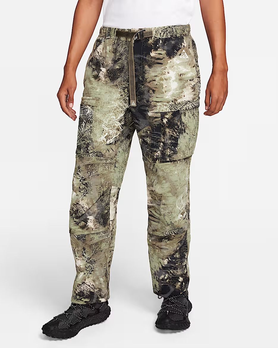 Nike ACG “Smith Summit” Cargo Pants