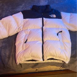 Mens North Face Jacket (men’s Medium)