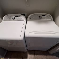 Whirlpool Washer And Dryer 