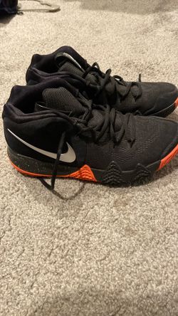Nike  Kyrie  4 Black Metallic 