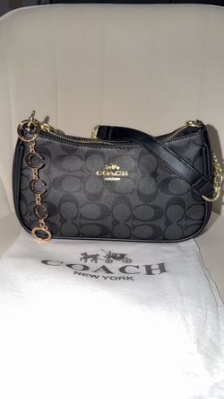 Black hand bag