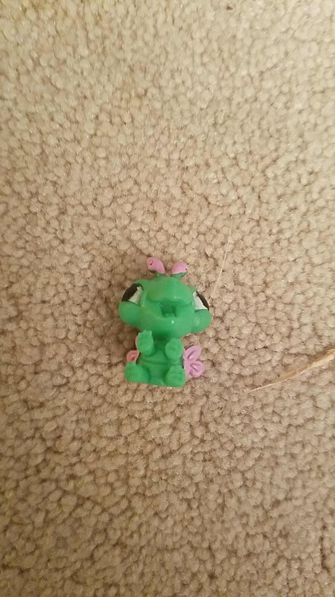 Real Littlest pet shop/ lps baby butterfly
