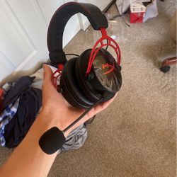 Hyper X Cloud Alpha Wireless Headset