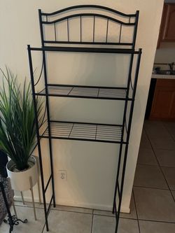 Black Metal Over-the-Toilet Bathroom Shelf