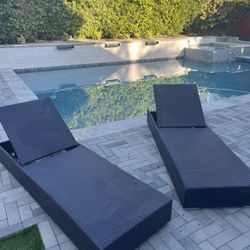 Pool Lounge Chairs