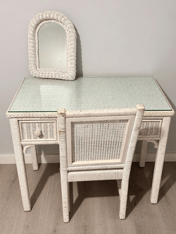 White Wicker Makeup Vanity – Fair Condition, Includes Mirror and Stool - Macon, GA