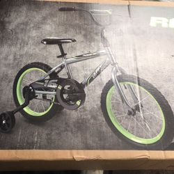 Visicleta de nino nueva