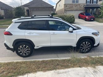 Toyota, OEM Cross Cargo Bar