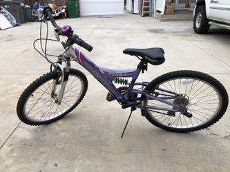 Girls 24” Mountain Bike
