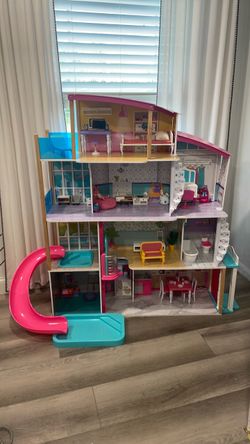 Beautiful Doll House!