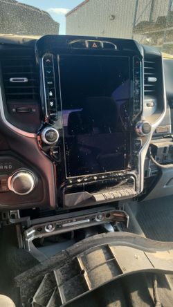 21 ram 1500 new body sterio