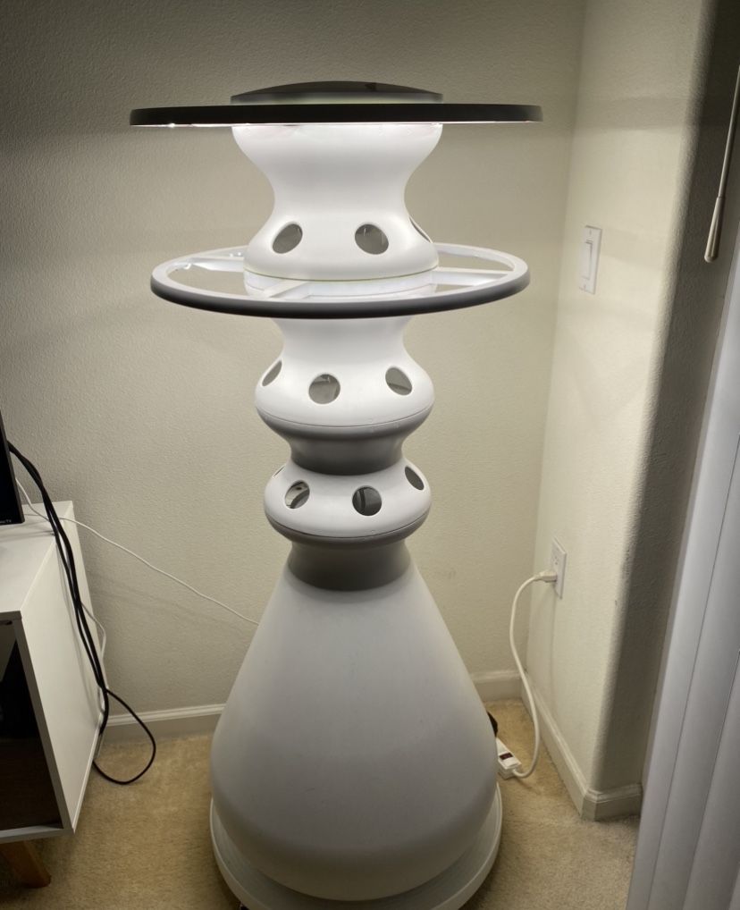 Lettuce Grow Hydroponic Farmstand $475