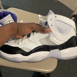 2 Trey JORDANS Black & White 