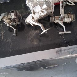 3 Fishing  Reels