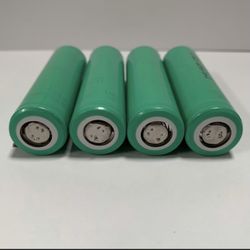 Lot of 4 - Samsung 18650 Lithium Ion Rechargable Battery 18650-25R