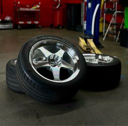 Desmond Regamaster Tarmac Lip Brights 18x9.5+38 5x120 / Michelin PS4S 265/40/18