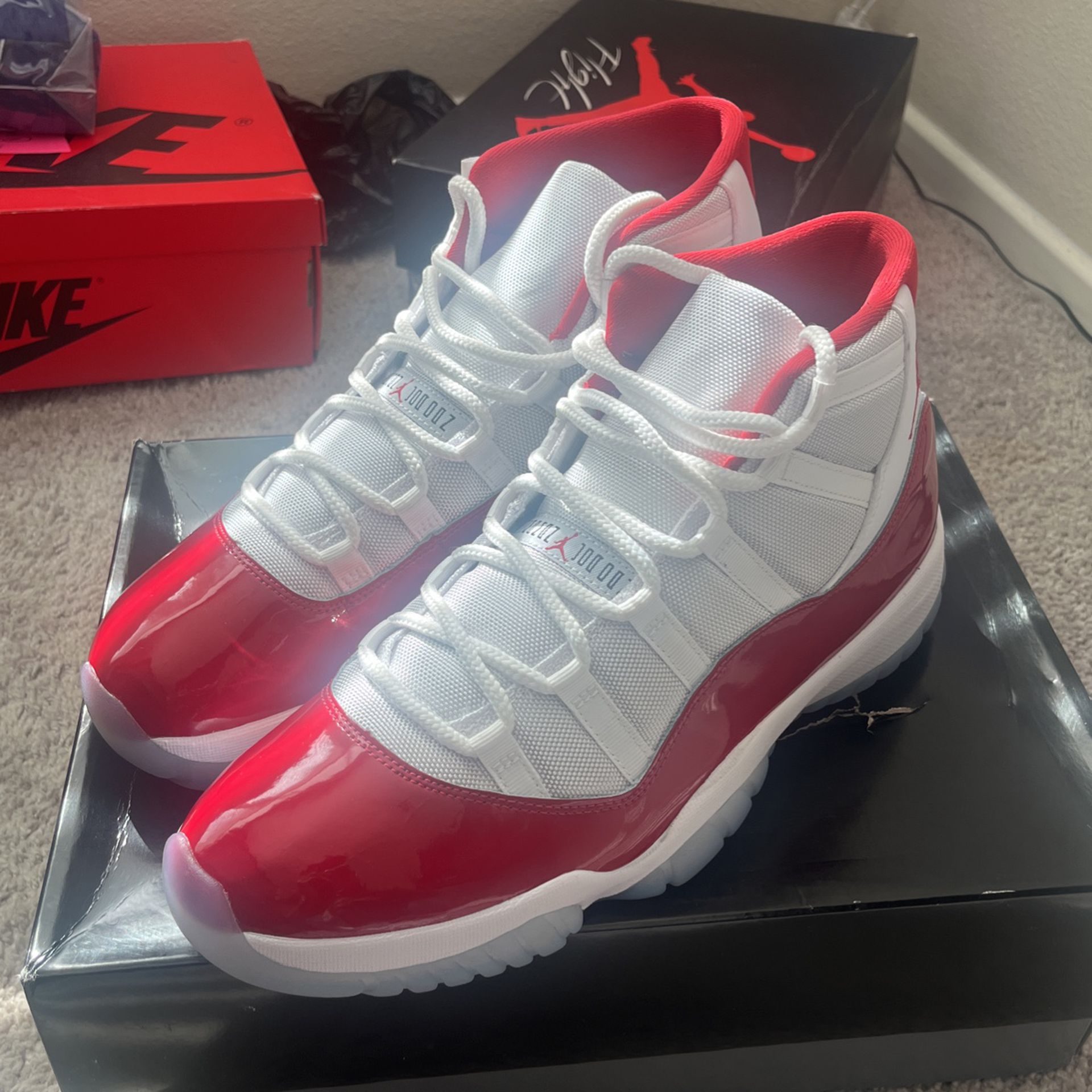 Air Jordan Cherry 11 Size 13