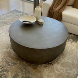 Pottery Barn Byron Round Coffee Table (39")