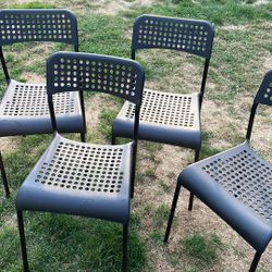 Set Of 4 Chairs