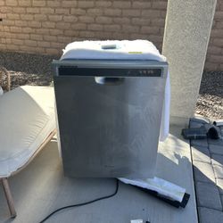 Whirlpool Dishwasher 
