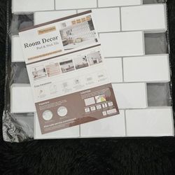 Peel & Stick Tile - White