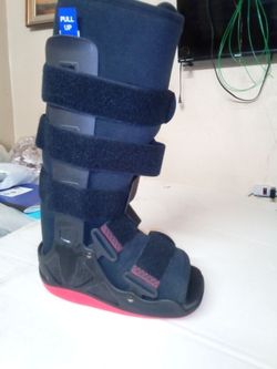 XcelTrax walking brace