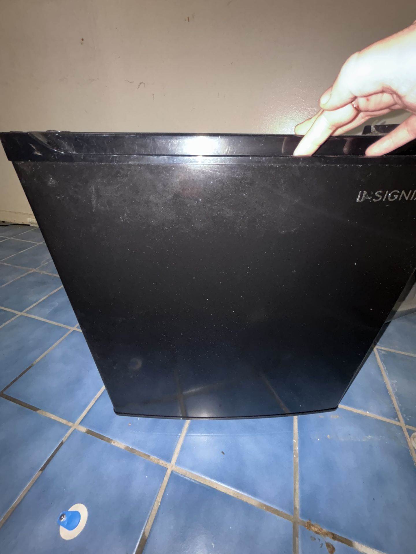 Mini Fridge Insignia 