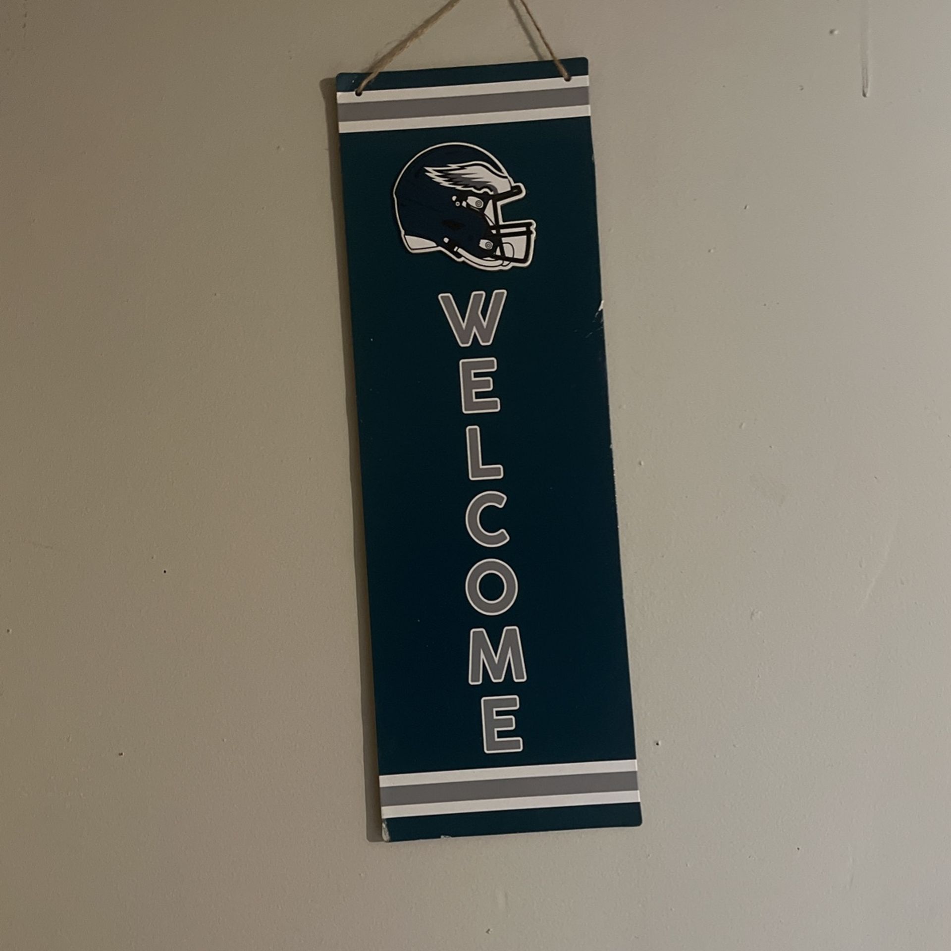 Eagles Sign