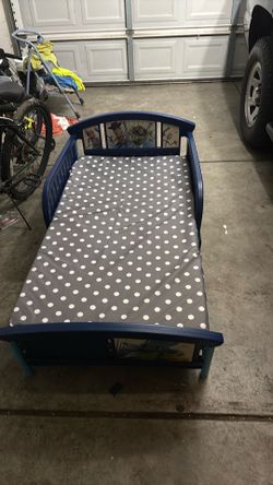Toddler bed