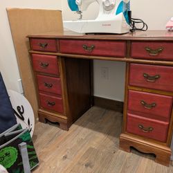 Desk With 7 Drawers 
