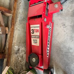Pittsburgh 3 Ton floor jack like new