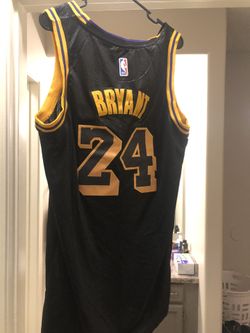 Kobe Bryant jersey