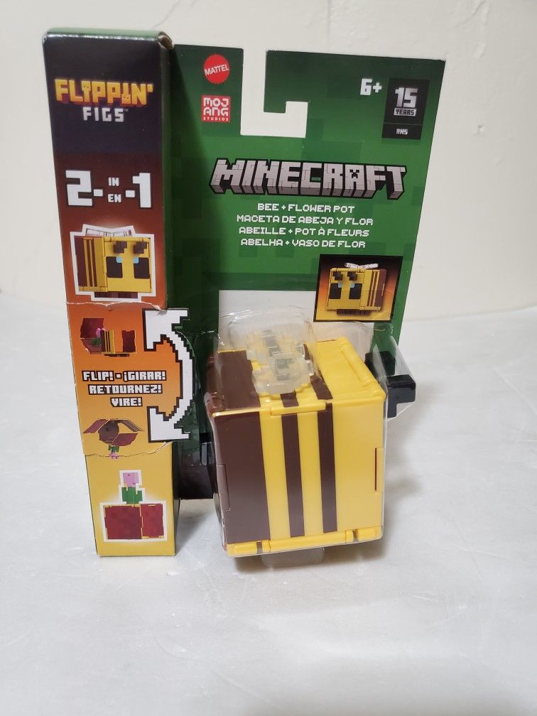 Minecraft Flippin' Figs Bee & Flower Pot Action Figure
