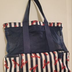 No Boundaries Beach Tote Bag Insulated Zip Bottom Blue White Red Lobsters