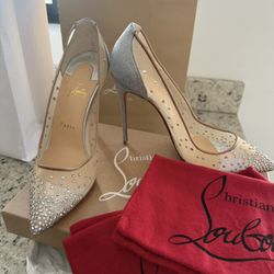 Louboutin Red Bottoms ❤️